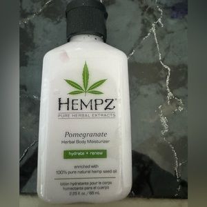 Hempz Pomegranate lotion